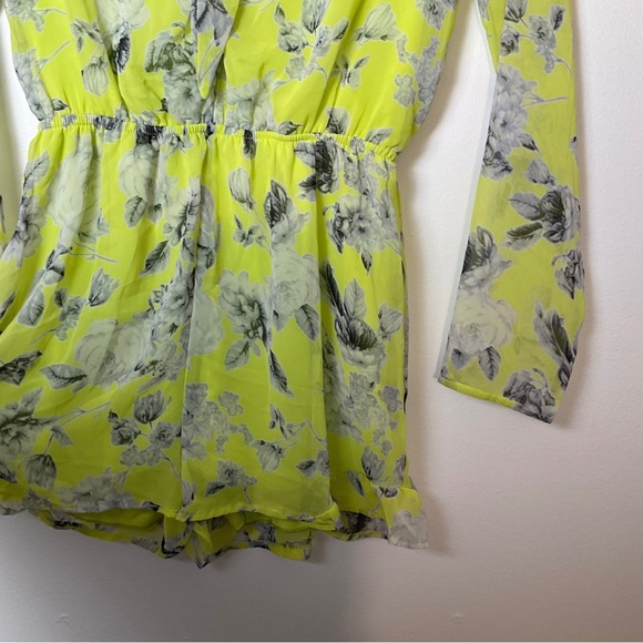 Dee Elle Romper | Lime Green | Floral | Long Sleeve | M - Picture 6 of 8